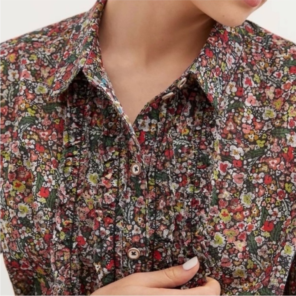 Pilcro Floral Ruffle Button Down - Picture 2 of 11
